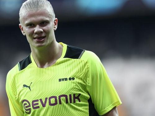 英超-B费双响姆贝莫破门芒特建功 曼联4-1狼队升至第六