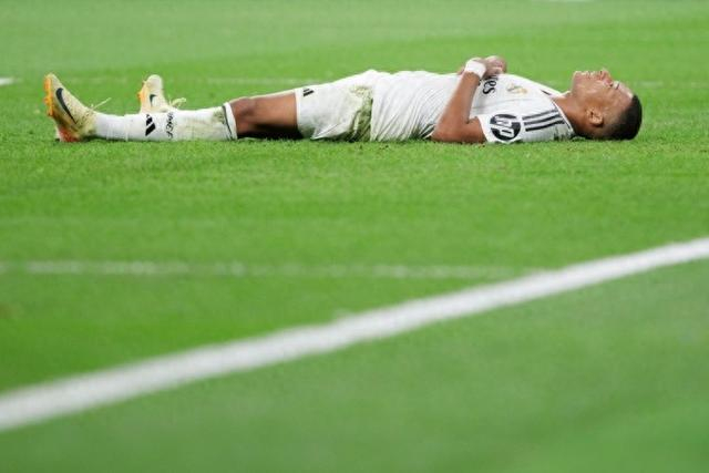 赫拉芬贝赫：我希望能继续和萨拉赫踢球，不知道未来会发生啥