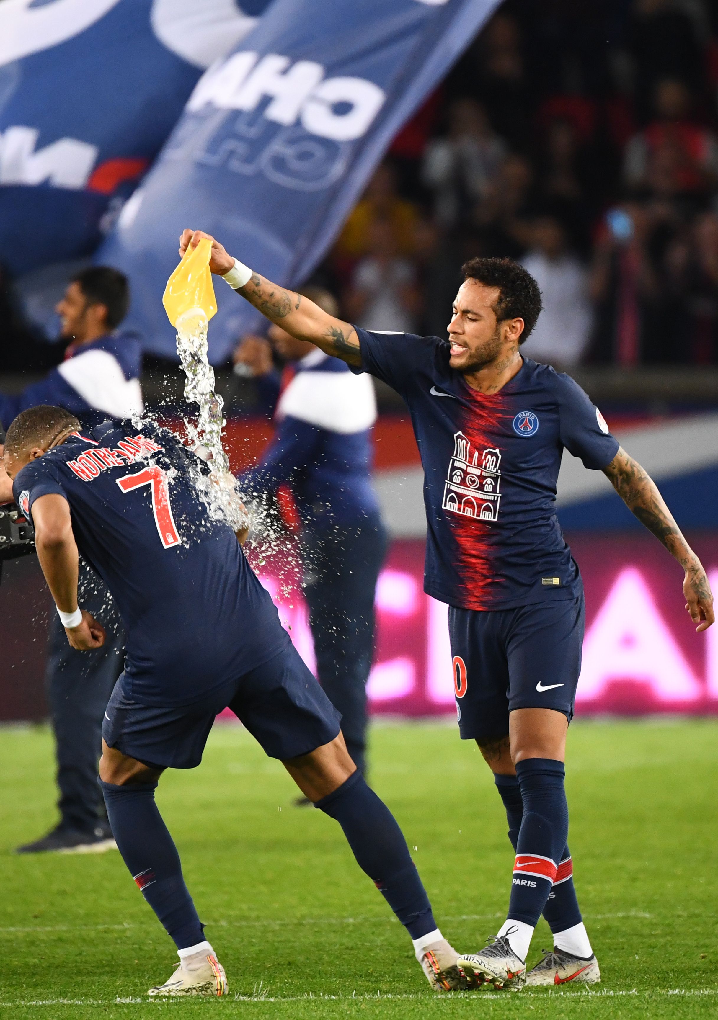 意天空：斯皮可能复出踢罗马，吉尔摩回英格兰接受耻骨痛会诊