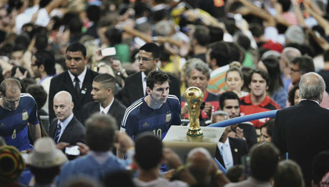 科贝尔：球队表现很好，希望下一场对阵药厂能延续今天的状态