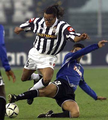 他起跳那一刻对手就绝望了