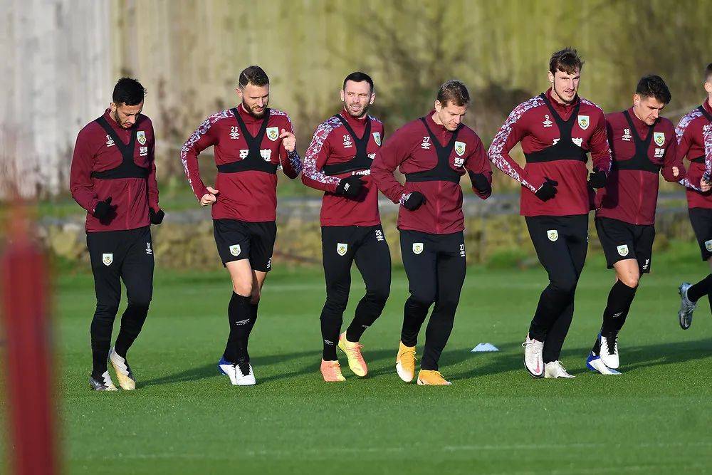 斯洛特：很不巧基耶萨病了，无论作为球员还是个人我都喜欢他