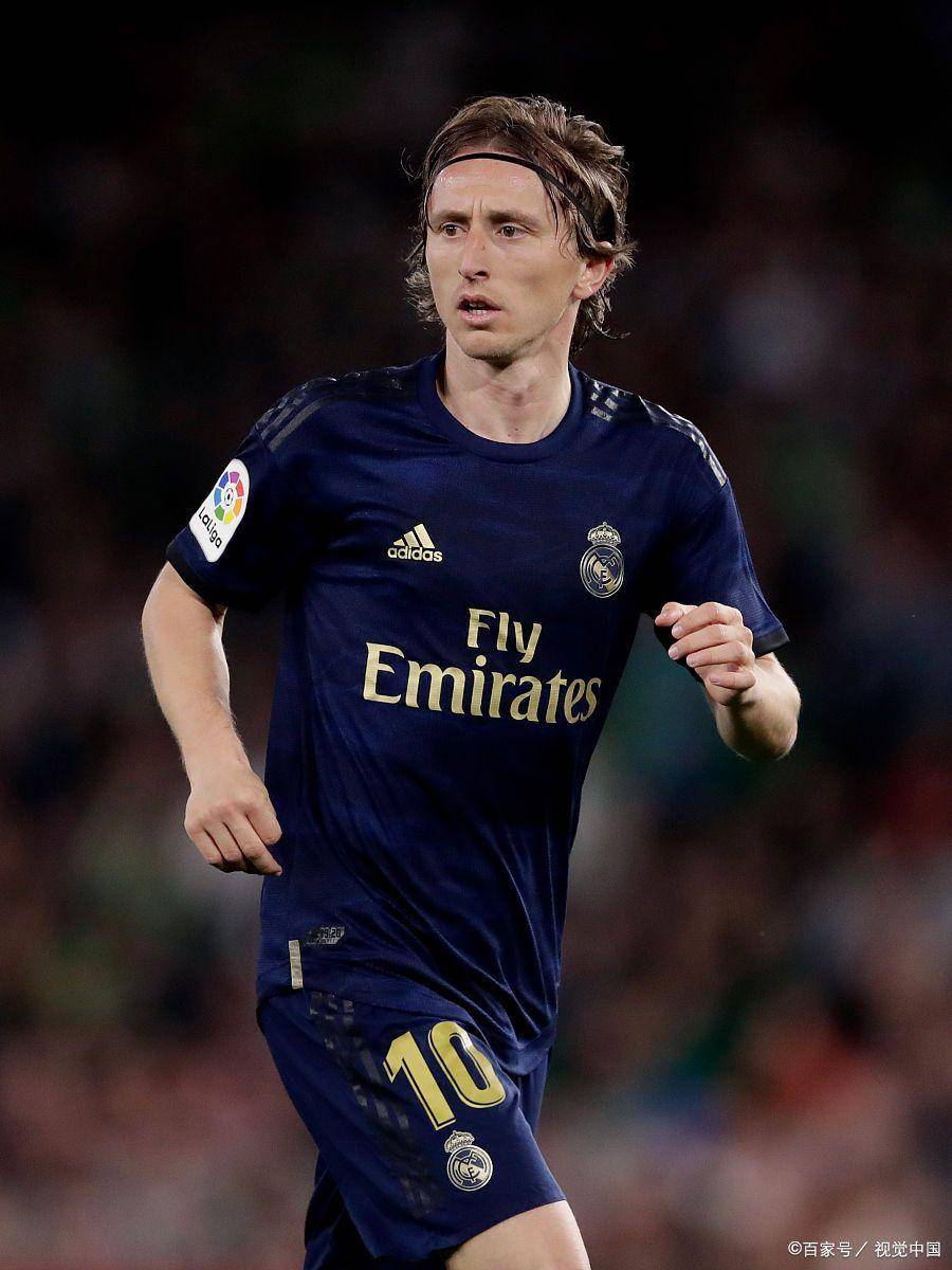 德转列本赛季30岁以上选手进球排行榜：凯恩领跑，...