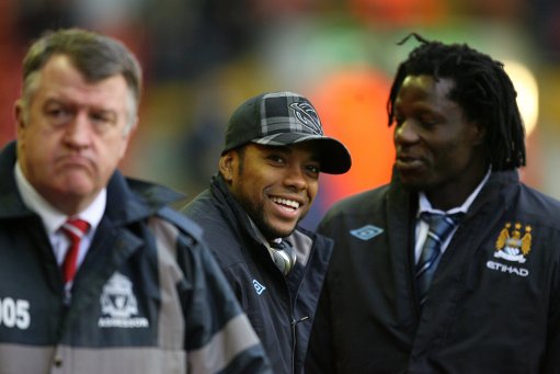 足球报曝中超某俱乐部欠税过亿，评论区画风突变：先查查调节费去哪了